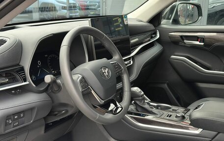 Toyota Highlander, 2025 год, 5 800 000 рублей, 16 фотография