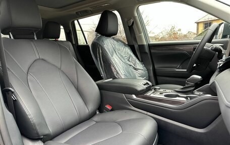 Toyota Highlander, 2025 год, 5 800 000 рублей, 30 фотография