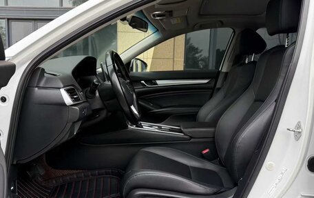 Honda Accord IX рестайлинг, 2021 год, 1 875 000 рублей, 7 фотография