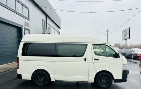 Toyota HiAce H200, 2016 год, 3 499 900 рублей, 7 фотография