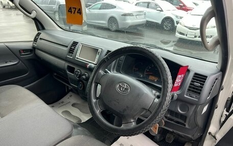 Toyota HiAce H200, 2016 год, 3 499 900 рублей, 11 фотография