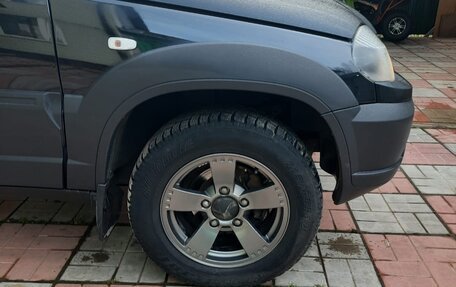 Chevrolet Niva I рестайлинг, 2019 год, 990 000 рублей, 4 фотография