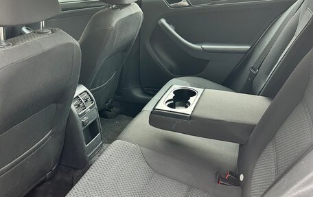 Volkswagen Jetta VI, 2013 год, 1 130 000 рублей, 10 фотография