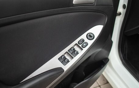 Hyundai Solaris II рестайлинг, 2015 год, 820 000 рублей, 34 фотография