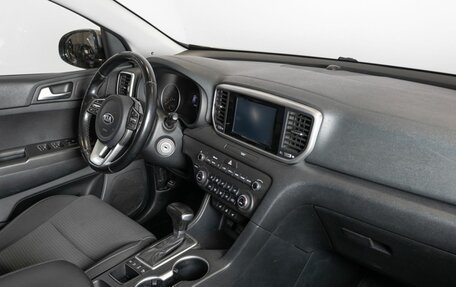 KIA Sportage IV рестайлинг, 2018 год, 2 150 000 рублей, 4 фотография