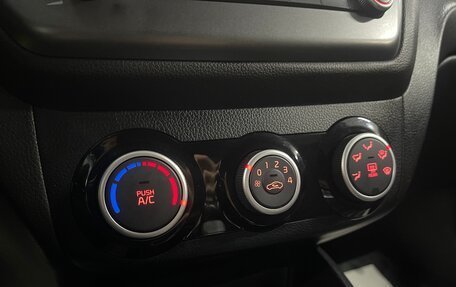 KIA Rio III рестайлинг, 2015 год, 999 000 рублей, 19 фотография