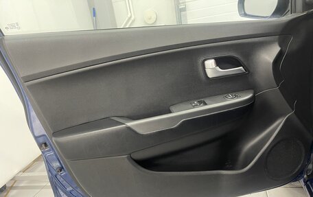 KIA Rio III рестайлинг, 2015 год, 999 000 рублей, 22 фотография