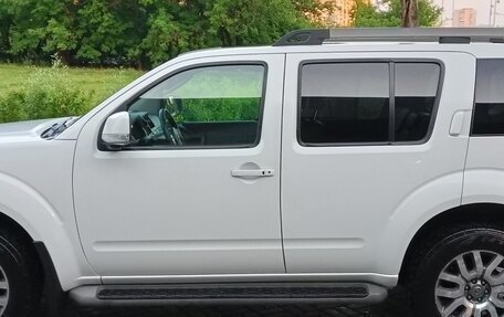 Nissan Pathfinder, 2012 год, 2 599 000 рублей, 3 фотография