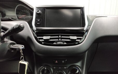 Peugeot 208 II, 2013 год, 630 000 рублей, 11 фотография