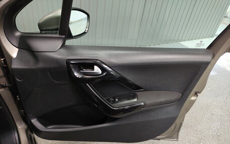 Peugeot 208 II, 2013 год, 630 000 рублей, 15 фотография