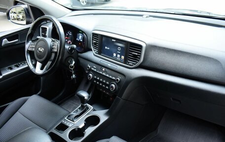 KIA Sportage IV рестайлинг, 2020 год, 2 190 000 рублей, 17 фотография