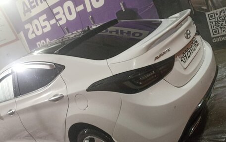 Hyundai Avante, 2011 год, 1 050 000 рублей, 5 фотография