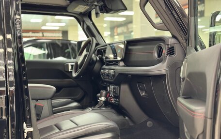 Jeep Wrangler, 2023 год, 7 499 000 рублей, 25 фотография