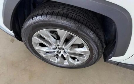 Toyota RAV4, 2022 год, 3 300 000 рублей, 9 фотография