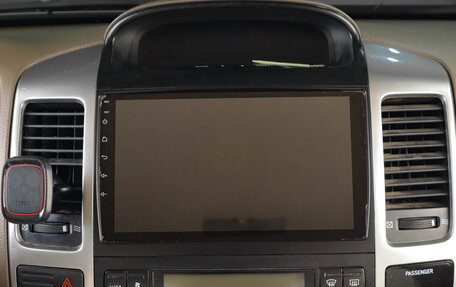 Toyota Land Cruiser Prado 120 рестайлинг, 2008 год, 2 639 000 рублей, 16 фотография