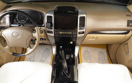 Toyota Land Cruiser Prado 120 рестайлинг, 2008 год, 2 639 000 рублей, 9 фотография