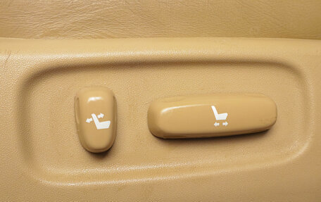 Toyota Land Cruiser Prado 120 рестайлинг, 2008 год, 2 639 000 рублей, 21 фотография