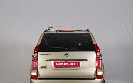 Toyota Land Cruiser Prado 120 рестайлинг, 2008 год, 2 639 000 рублей, 6 фотография