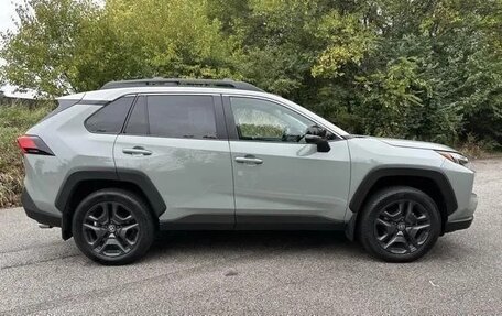 Toyota RAV4, 2022 год, 3 450 000 рублей, 4 фотография