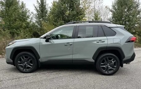 Toyota RAV4, 2022 год, 3 450 000 рублей, 8 фотография
