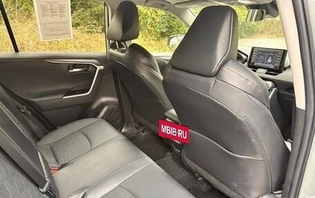 Toyota RAV4, 2022 год, 3 450 000 рублей, 11 фотография