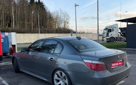 BMW 5 серия, 2004 год, 1 500 000 рублей, 1 фотография