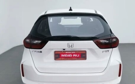 Honda Fit, 2022 год, 1 350 000 рублей, 5 фотография