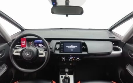 Honda Fit, 2022 год, 1 350 000 рублей, 13 фотография