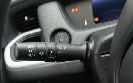 Honda Fit, 2022 год, 1 350 000 рублей, 15 фотография