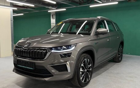Skoda Kodiaq I, 2025 год, 4 500 000 рублей, 4 фотография