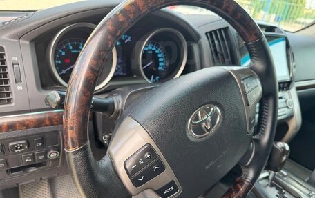 Toyota Land Cruiser 200, 2008 год, 2 400 000 рублей, 6 фотография