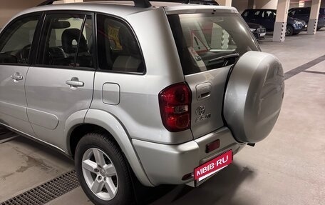 Toyota RAV4, 2004 год, 1 300 000 рублей, 3 фотография
