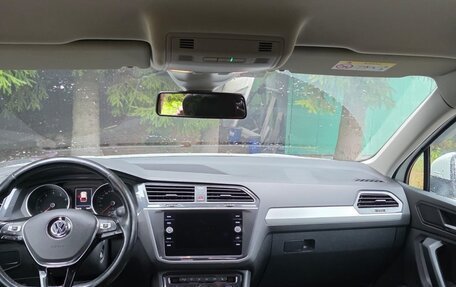 Volkswagen Tiguan II, 2019 год, 1 750 000 рублей, 10 фотография