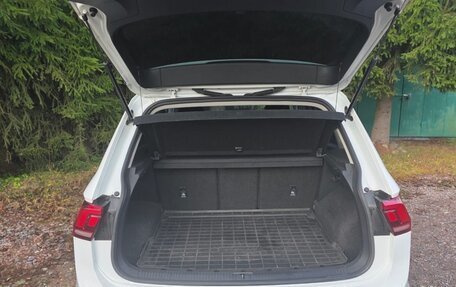 Volkswagen Tiguan II, 2019 год, 1 750 000 рублей, 2 фотография