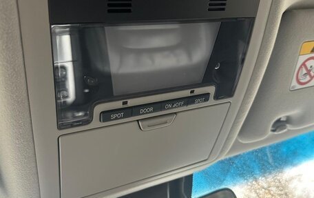 Toyota Land Cruiser 200, 2016 год, 6 500 000 рублей, 19 фотография