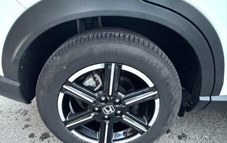 Honda Vezel, 2023 год, 1 890 000 рублей, 15 фотография