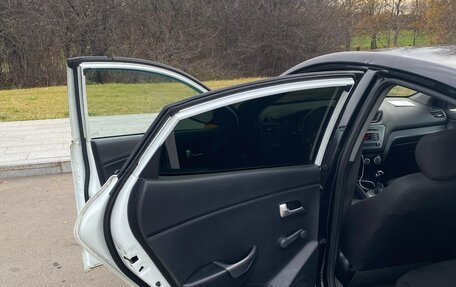 KIA Rio III рестайлинг, 2016 год, 420 000 рублей, 12 фотография
