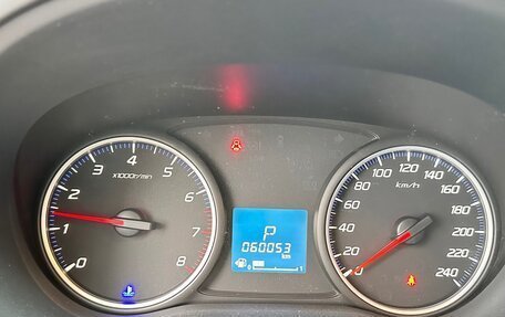 Mitsubishi Outlander III рестайлинг 3, 2019 год, 2 150 000 рублей, 6 фотография