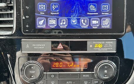 Mitsubishi Outlander III рестайлинг 3, 2019 год, 2 150 000 рублей, 7 фотография