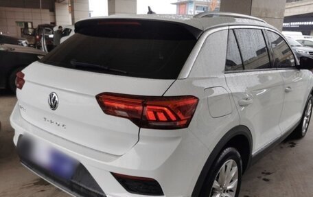 Volkswagen T-Roc I, 2021 год, 1 514 000 рублей, 6 фотография