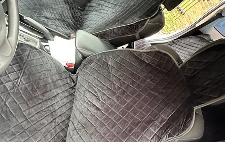 Mitsubishi Outlander III рестайлинг 3, 2019 год, 2 150 000 рублей, 10 фотография