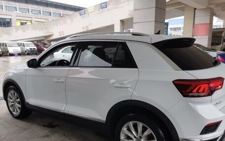 Volkswagen T-Roc I, 2021 год, 1 514 000 рублей, 4 фотография