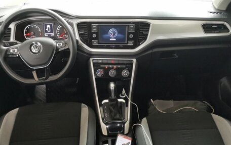 Volkswagen T-Roc I, 2021 год, 1 514 000 рублей, 8 фотография