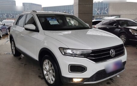 Volkswagen T-Roc I, 2021 год, 1 514 000 рублей, 3 фотография