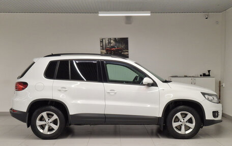 Volkswagen Tiguan I, 2016 год, 1 620 000 рублей, 5 фотография