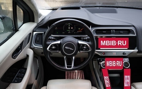 Jaguar I-Pace I, 2019 год, 4 050 000 рублей, 11 фотография