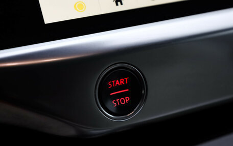 Jaguar I-Pace I, 2019 год, 4 050 000 рублей, 24 фотография