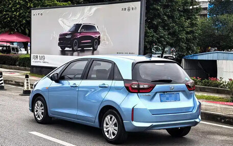 Honda Fit, 2023 год, 1 500 000 рублей, 4 фотография