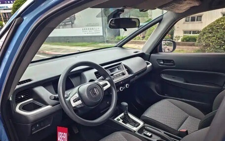 Honda Fit, 2023 год, 1 500 000 рублей, 9 фотография