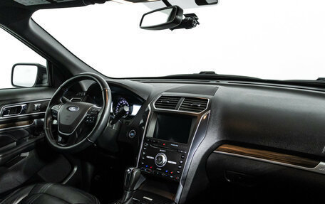 Ford Explorer VI, 2018 год, 2 799 898 рублей, 9 фотография